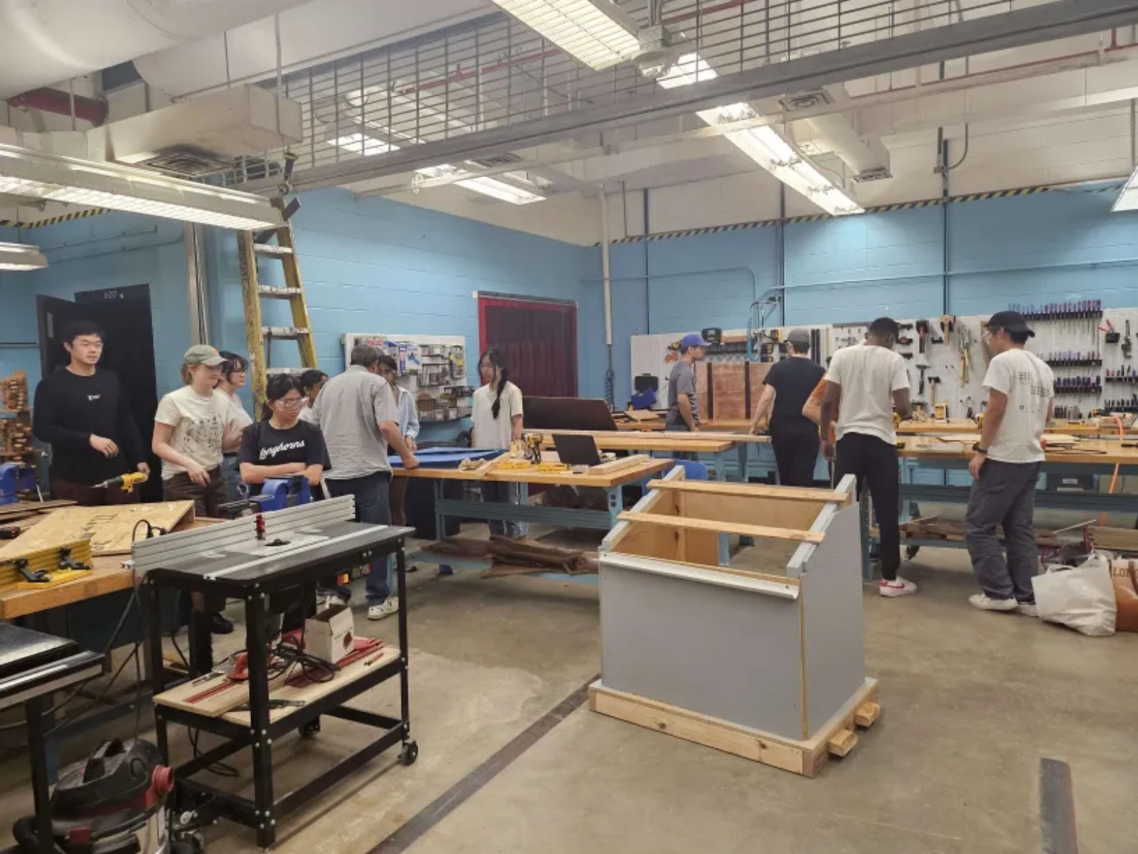 TIW students working in the new woodshop in Texas Inventionworks